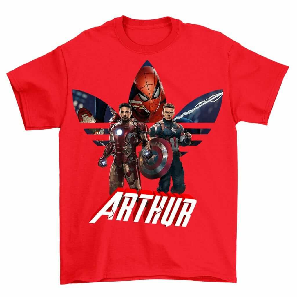 T-shirt Avengers avec prénom